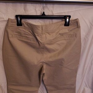 Old Navy Pants - đź’ť 2 for $20 Navy Petite Khaki Pants Old Navy Pants - đź’ť 2 for $20 Navy Petite Khaki Pants